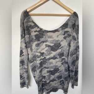 Camo print - open back, twist back, comfy tee, long sleeve